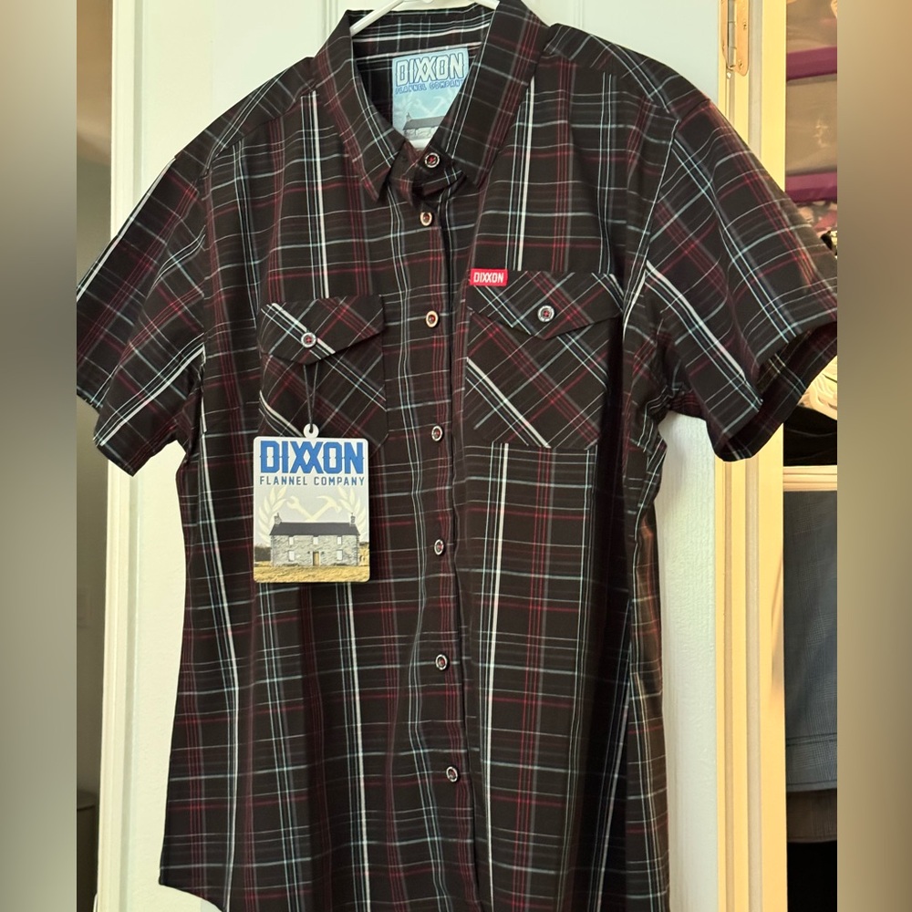 Dixxon Woman’s shirt xxl fits men’s Large NWT